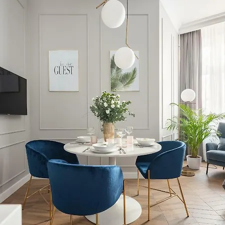 Luxury Gold Cracow Centre 3min Main Sq Old Town Lägenhet